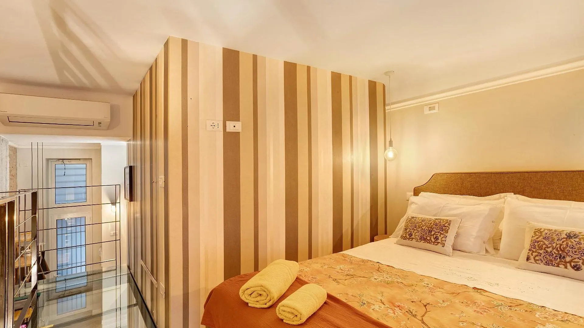 Apartment Ferienwohnung Dezza Loft Mailand