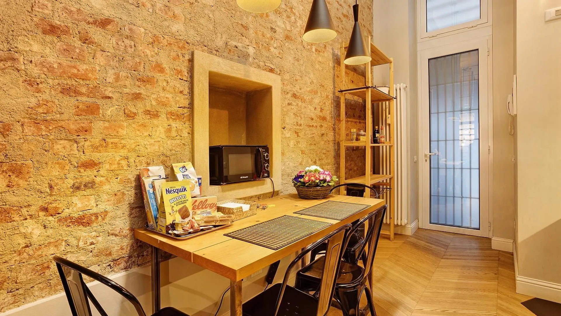 Ferienwohnung Dezza Loft Mailand Apartment