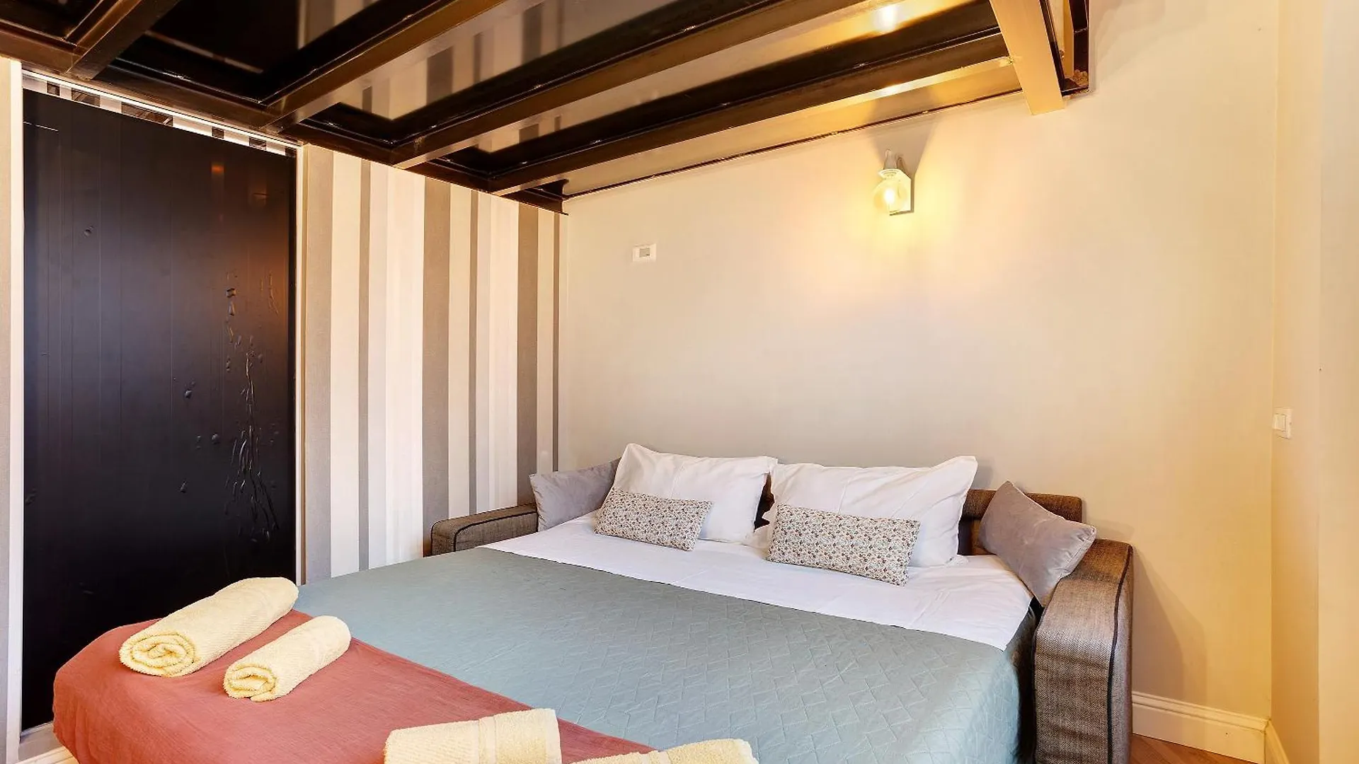 Apartment Ferienwohnung Dezza Loft Mailand Italien